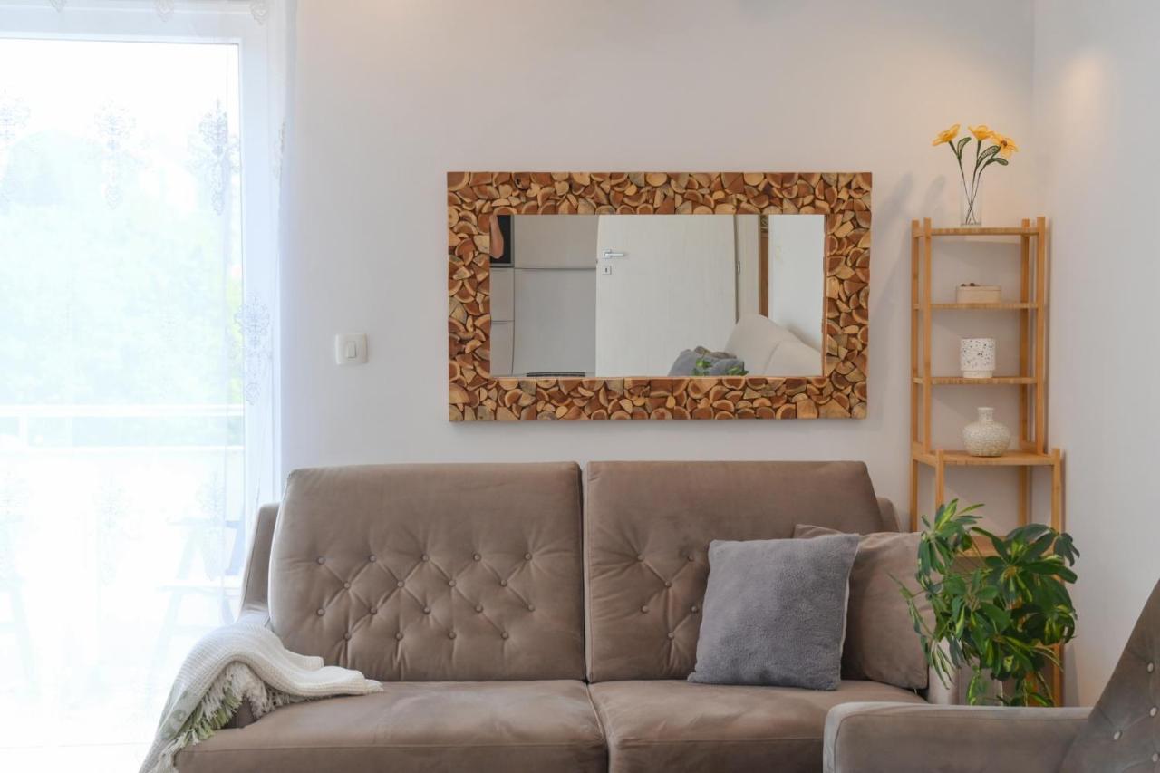 Apartman Iskra Lägenhet Rijeka Exteriör bild