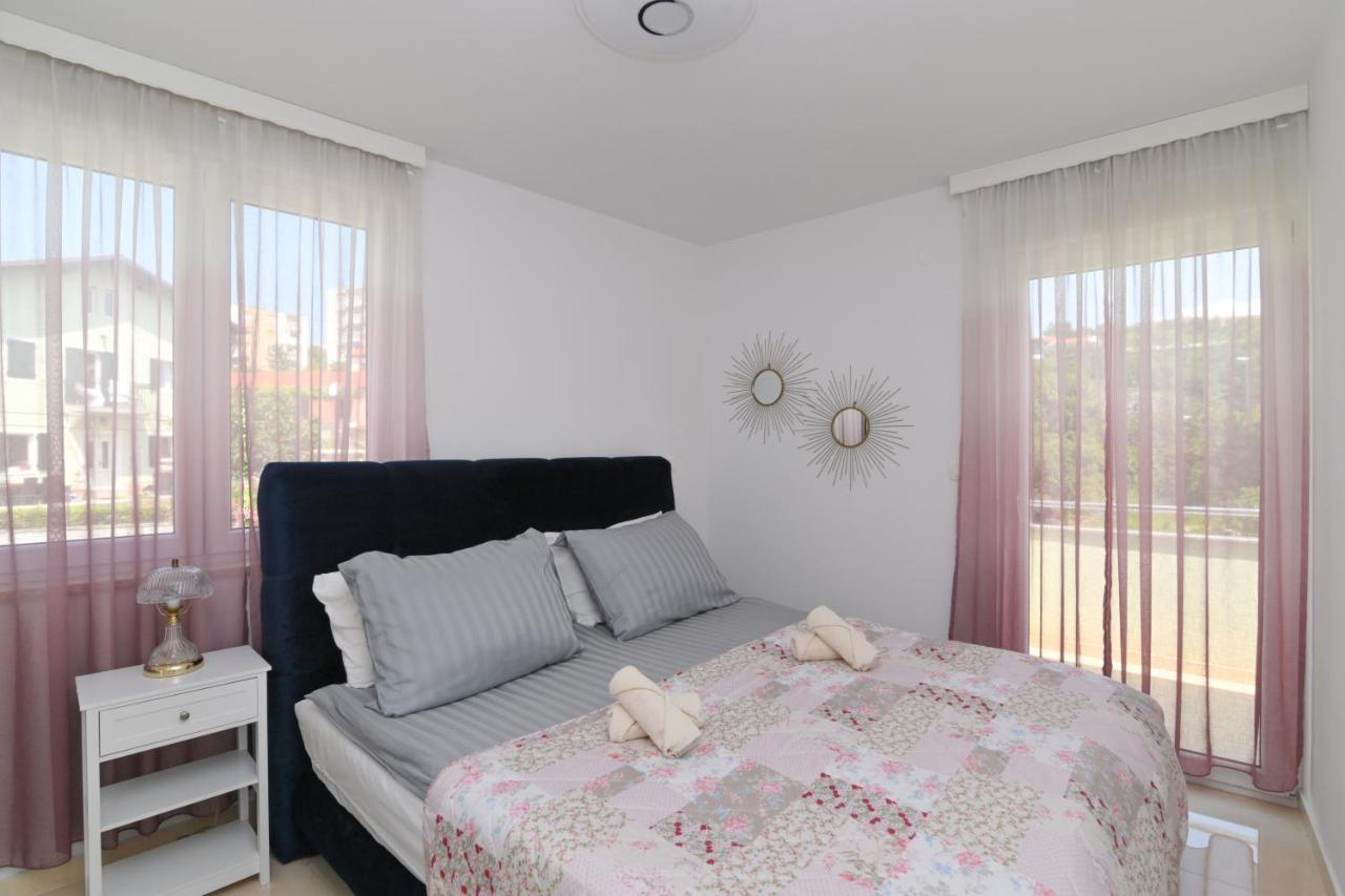 Apartman Iskra Lägenhet Rijeka Exteriör bild