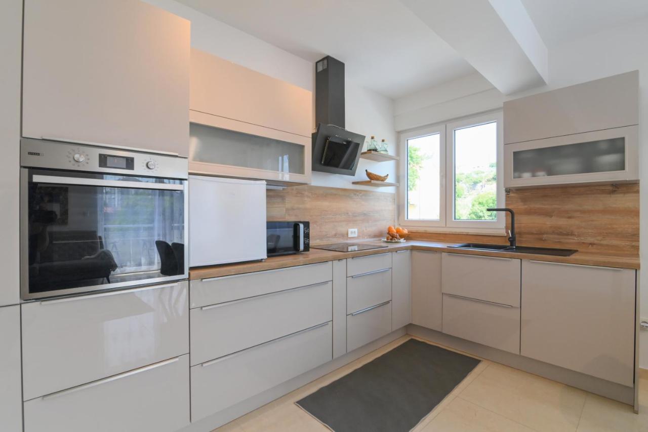 Apartman Iskra Lägenhet Rijeka Exteriör bild