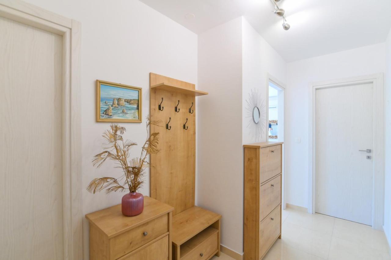 Apartman Iskra Lägenhet Rijeka Exteriör bild